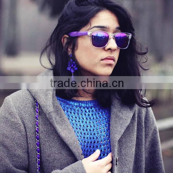 2016 The newest wholesale high quality cheap vintage style eyewear holiday sunglasses with lens