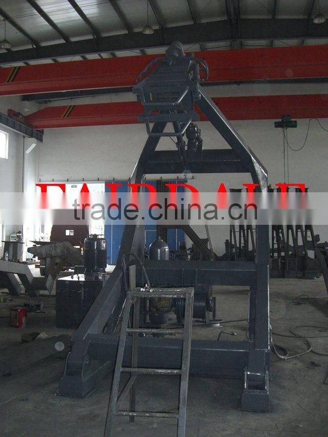 rescue boat davit, lifeboat davit, single arm davit, luffing arm davit, gravity davit, twinfall davit, boat launching appliance