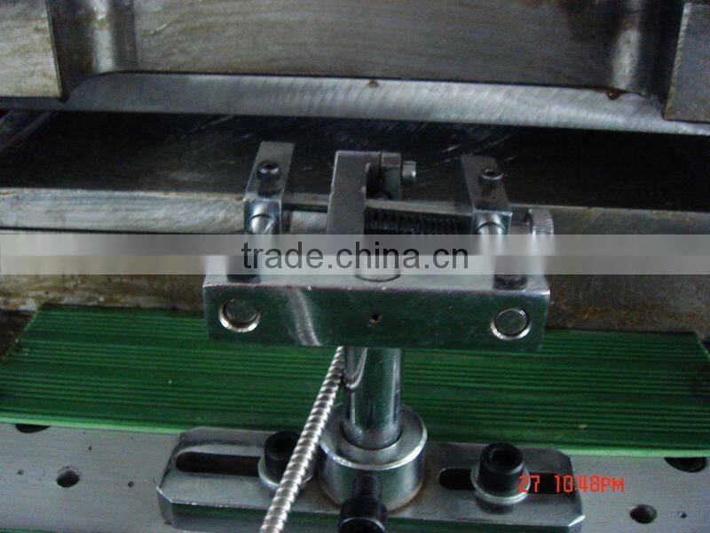 High Quality WQM 320G Automatic Label Die-cutting Machine