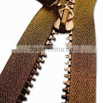 5# Plastic Zipper Golden Teeth C/E A/L Slider