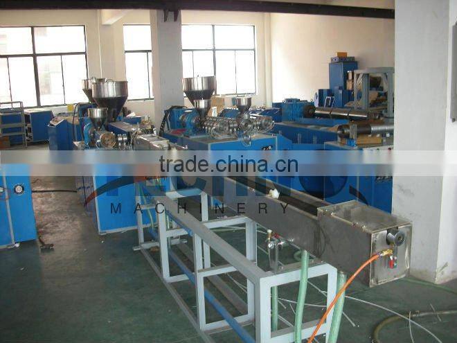 PE/PP Drinking Straw Pipe Extruding Machine