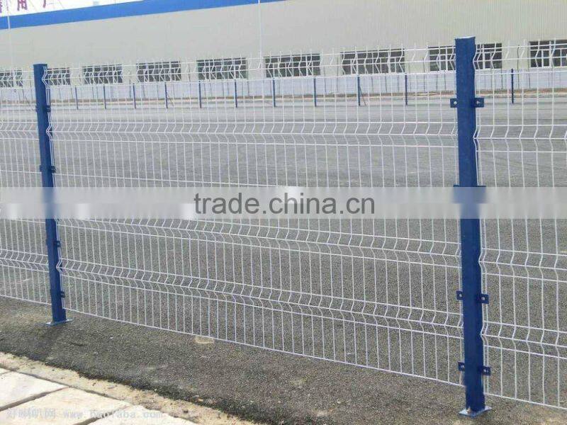 Hot Sale galvanized /PVC coated welded Wire Mesh Fence