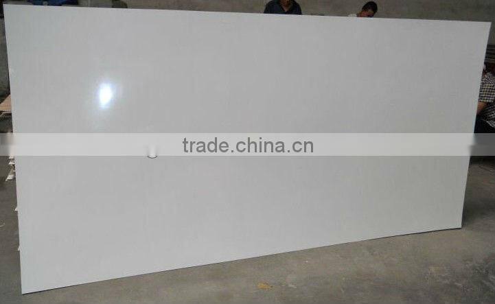 Polyester plywood