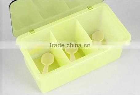 Plastic Sauce Caddy with Spoon