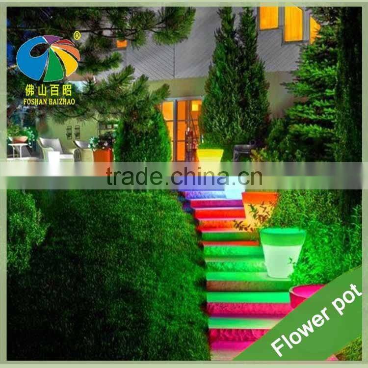 PE LED Flower Pot Vase outdoor tall wholesale planters and pots sphere flower vase with rechargeable battery