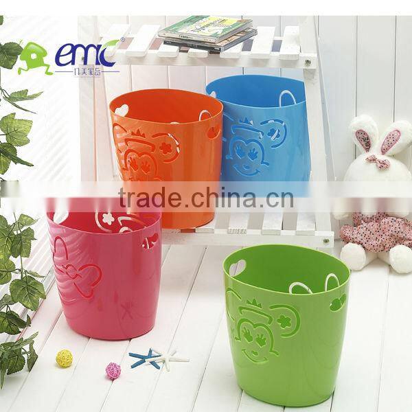 Mini Mickey desktop trash can