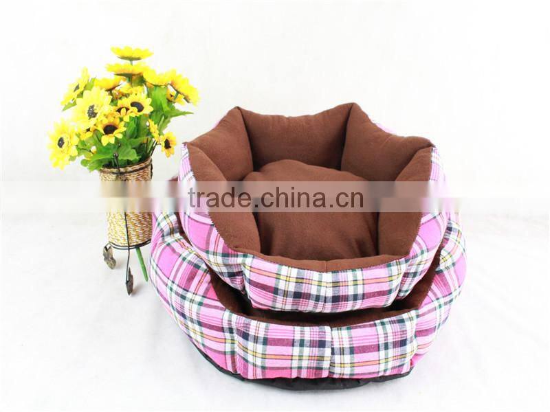 Luxury Pet Dog Bed & Checked Cloth Dog House For Sale