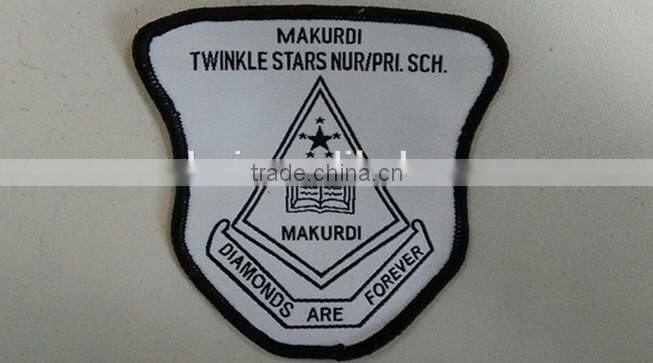 2015 Customize Irreguarly Shape Tiger Merrow Border T-shirt Woven Patches for Garment