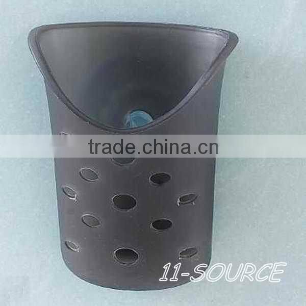 Bathroom triangular bottle holder