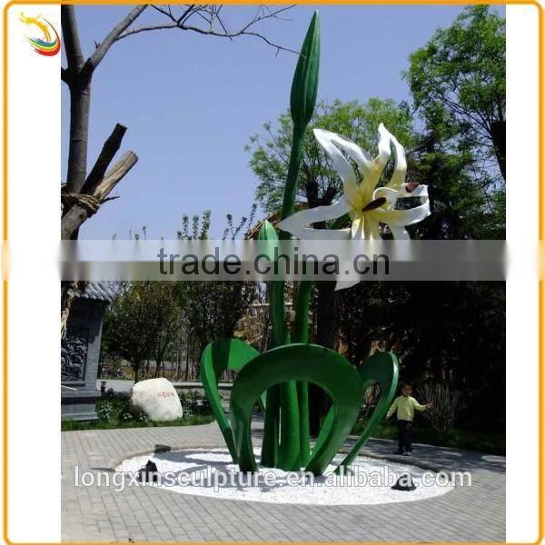 Metal Lily Garden Sculpture Stainless Steel Water Lily Flower Sculpture For Sale