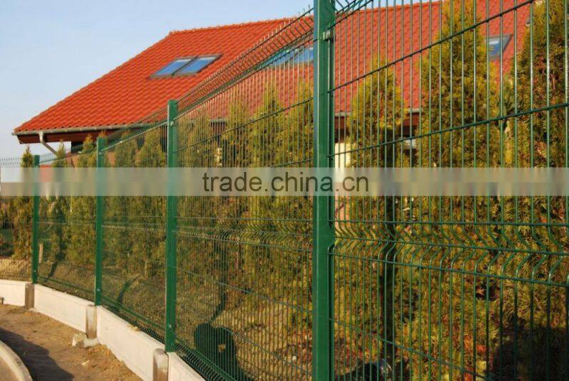 3 bends PVC coated square post fence