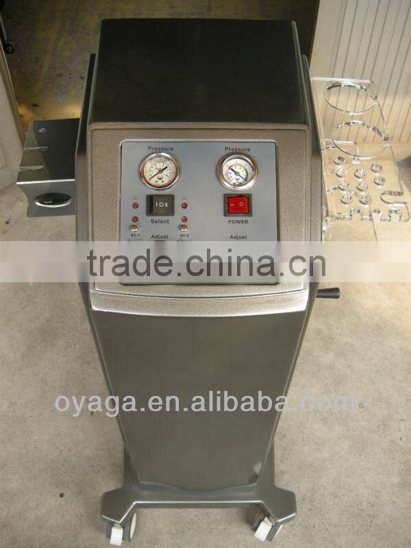 Hyperbaric oxygen machine for skin rejuvenation
