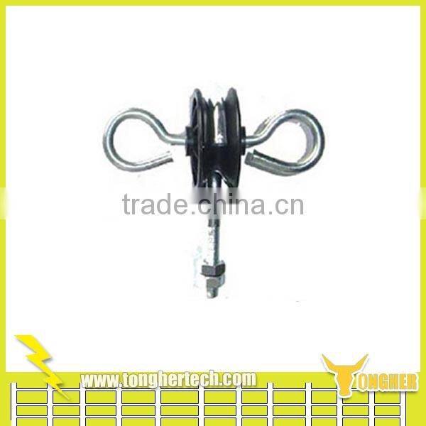 Black ABS end strain electric fence insulator for predators