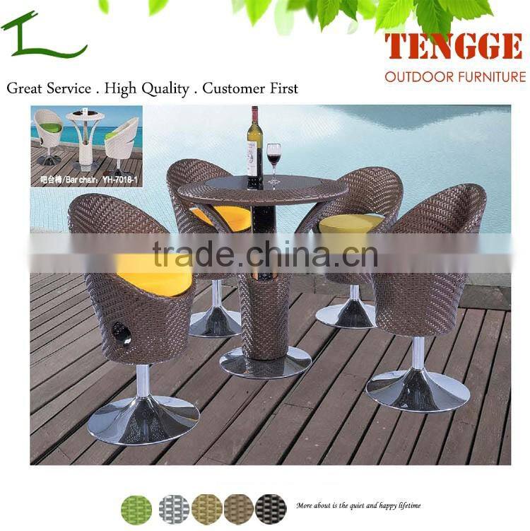 YH-7018 Outdoor furniture rattan bar tables and chairs for sale