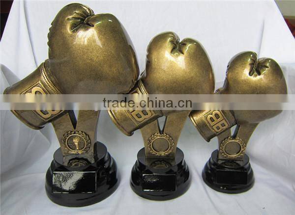 7.6*3.5*15.5cm polyresin custom trophy