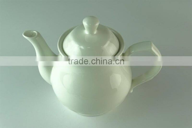 White Modern Ceramic Tea Pot For Home and Hotel