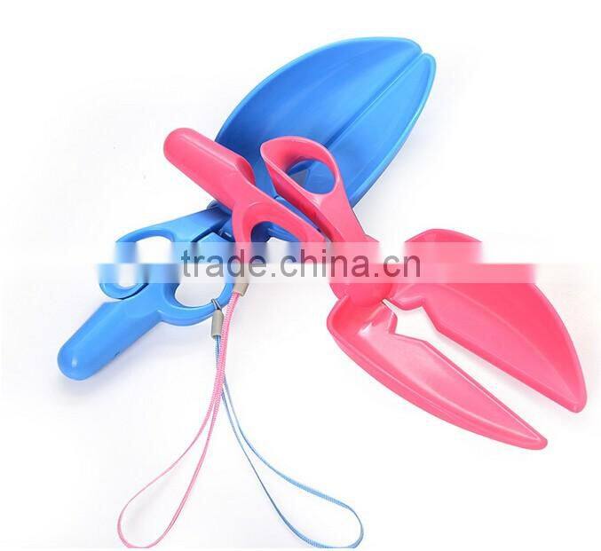 Pet Dog Waste Scissor Pooper Scooper Sanitary Tool Pickup Tools
