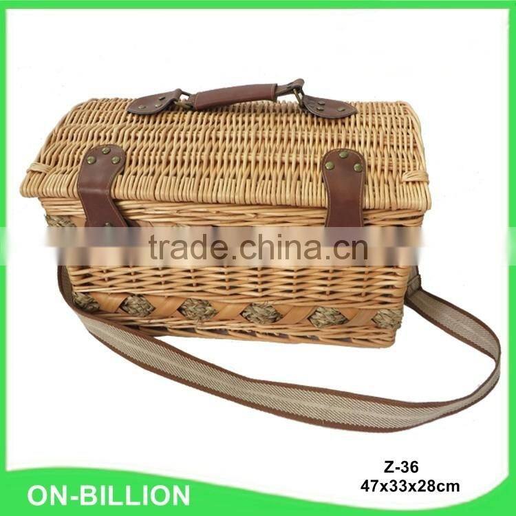 Romantic wicker basket cane western picnic basket for camping