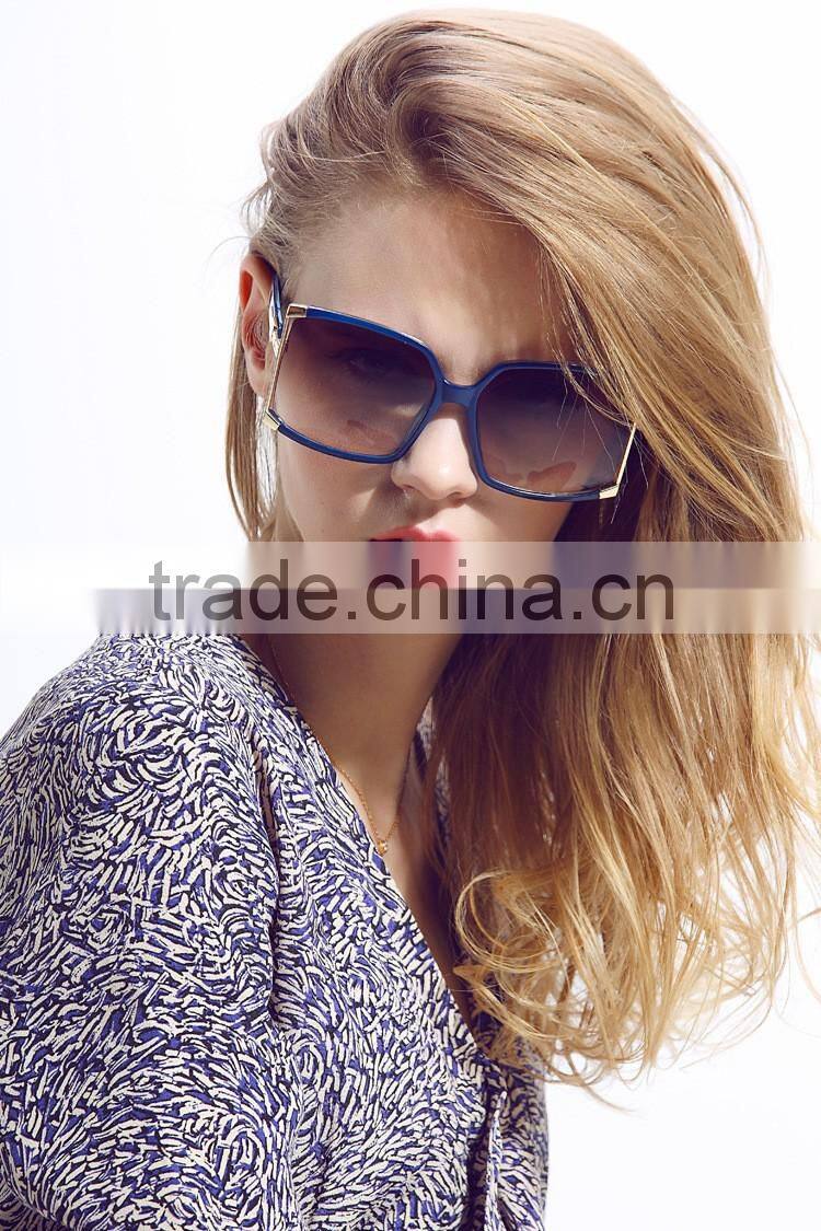 New 2016 Sunglasses Star With Ever-Changing Queen Sunglasses Outdoor High-End Glasses