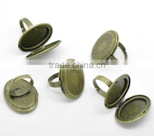 Antique Bronze Oval Pattern Photo Frame Locket Rings Ring Setting