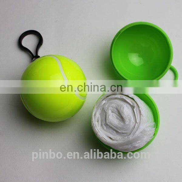 Plastic Emergency Rain Disposable Raincoat with Golf Ball and Keychain