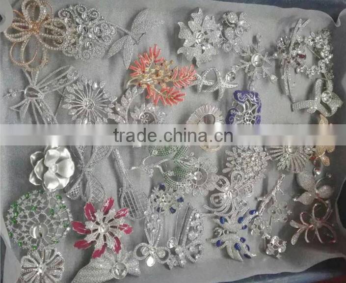 China Custom Fashion Swan Brooch/New Design Wedding Invitation Brooch Wholesale