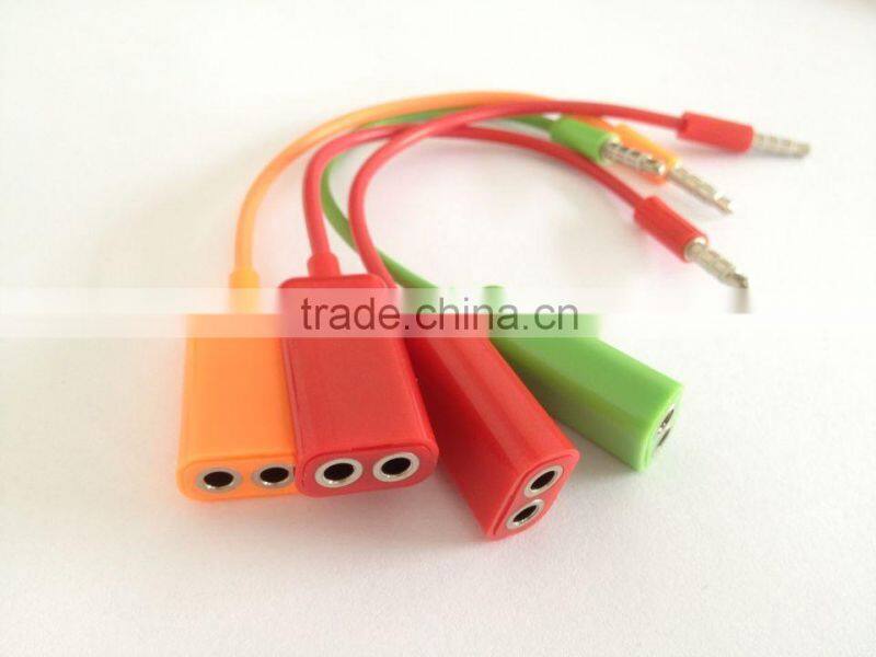 2014 best selling headphone splitter 3.5mm headphone splitter with mic for mobile phones MP3 MP4 MP5