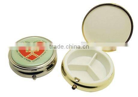 pill box with mirror