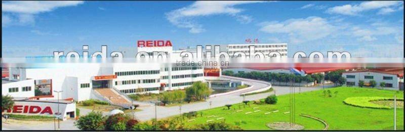 Tempered Glass Novelest Retractable digital /electronic body scale with quartz clock( can be hanged on wall)