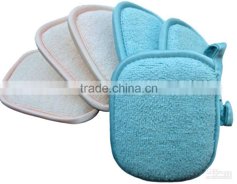Body sisal exfoliating mitts to clean the dead skin