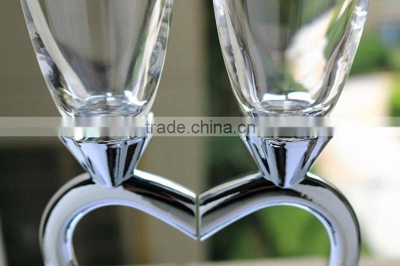 2015 new design lead free clear crystal 170ml wedding glass with heart shape