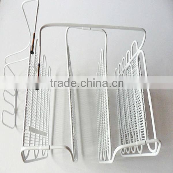 Dispenser of Tins for the Refrigerator Wire Evaporator