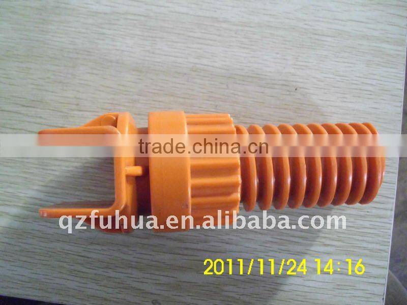 pig house plastic floor
