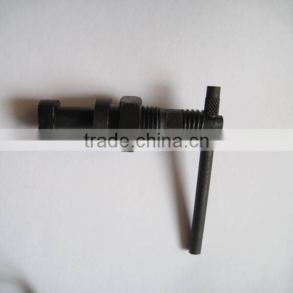 Agricultural tractor starting crank