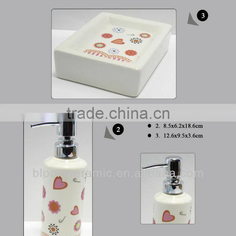 Flower decal bathroom accessory set
