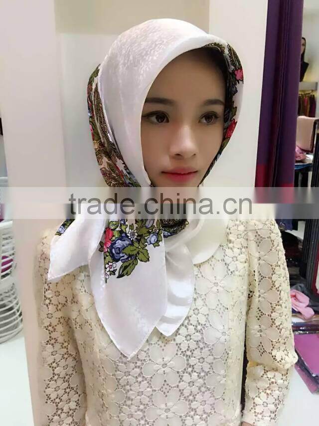 S446 Popular leisure design muslim square scarf