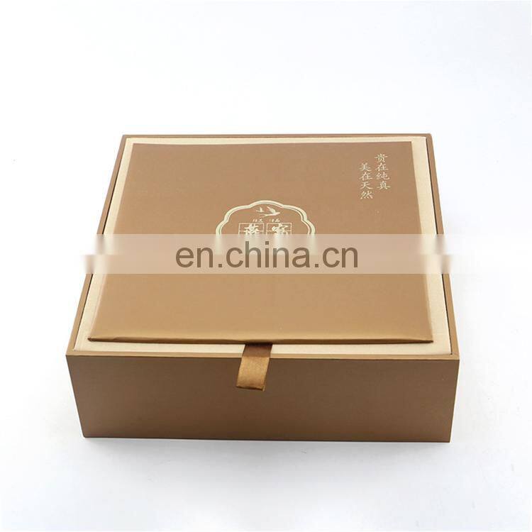 Custom magnet packaging box empty gift boxes with foldable magnetic lid closure for clothing