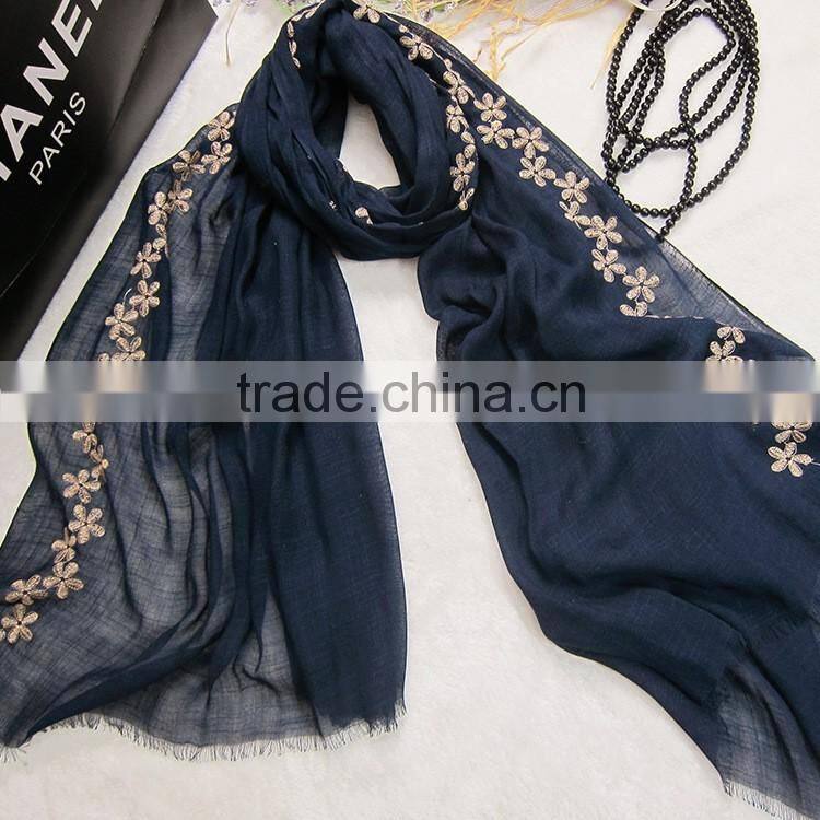 Charm Elegant Large Plain Small Leaf Embroidery Patterns Scarves Fashion