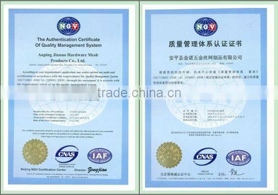 Hexagonal hole perforated metal