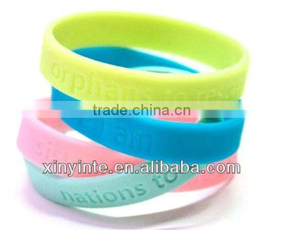 factory-sale silicone wristbands/bracelet