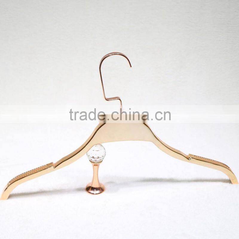New style gold plastic coat hanger for clothes display