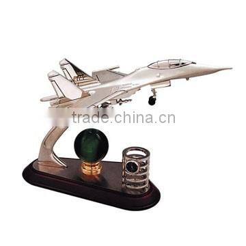 Wholesale cheap Zinc alloy material airplane models with wooden base for office decoration