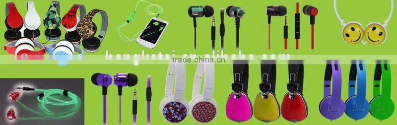 good quality in-ear earhook with wholesale hot selling earphone
