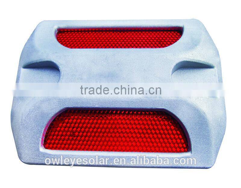 All-in-one aluminum road stud