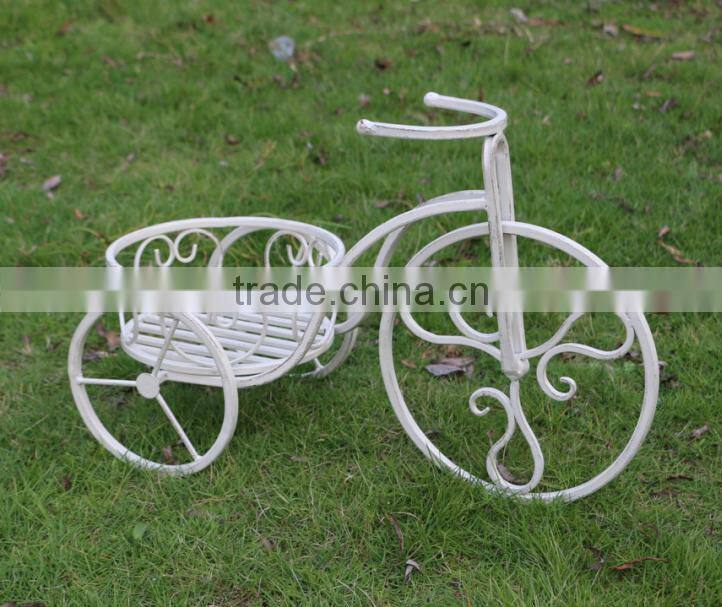 Bicycle planters in iron