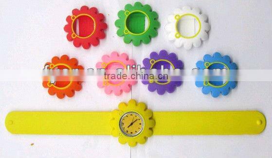 Lovely silicone child watch/hot sell/high-quality and promotinal silicone children slap watch