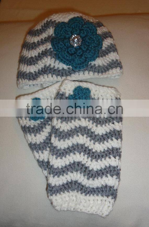 Newborn Toddlers Winter Clothes Floral Pattern Knitted Hats With Leg Warmer Outfits For Baby