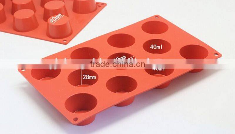2016 Hot sale food grade FDA and LFGB 11 hole muffin cups silicone cake mold
