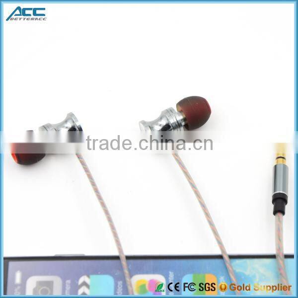 Low price Metal Stereo in ear Earphone Wired Headphone with Mic