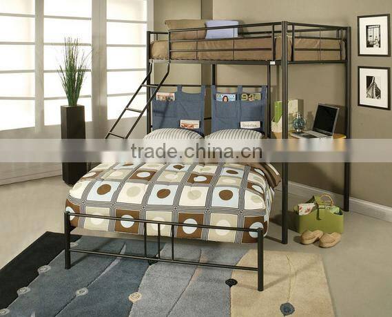 Metal bunk bed /